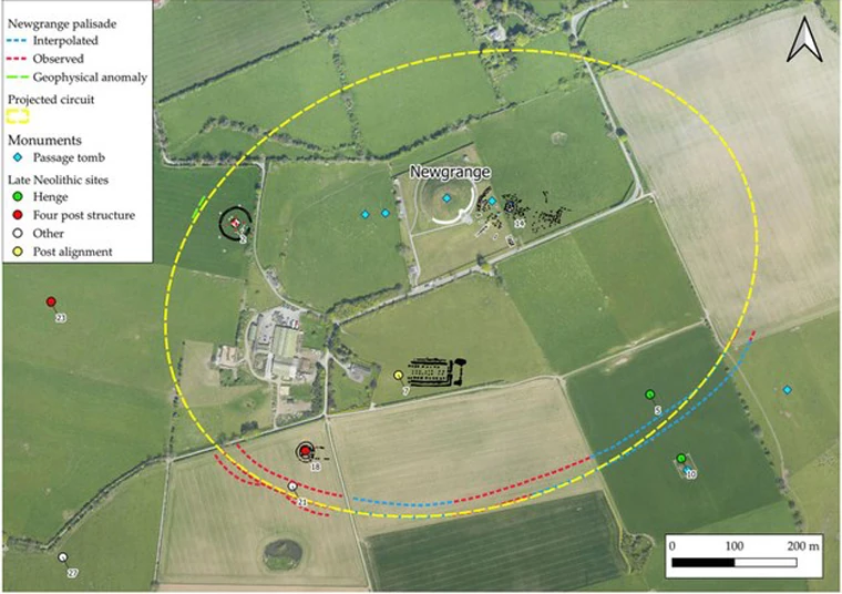 Aerial archaeological image showing the Great Palisade around the Newgrange precinct in Brú na Bóinne