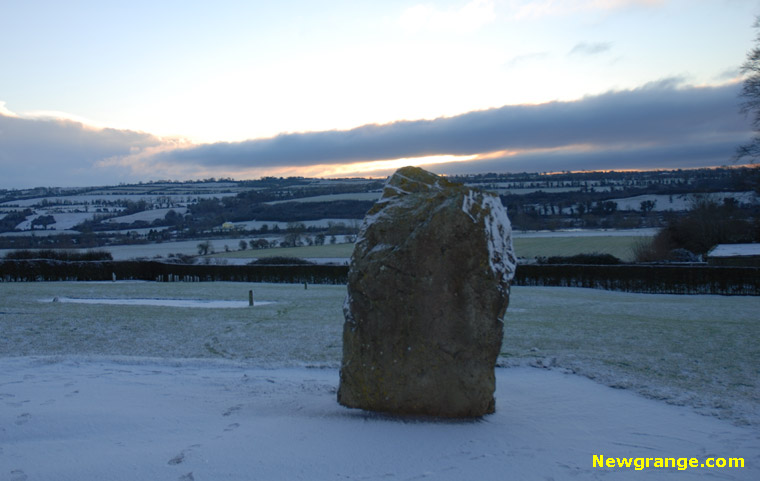 Newgrange floating standing stone